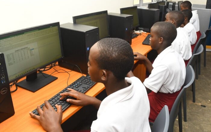 Digital skills training in Uganda